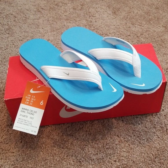 nike celso thong sandals